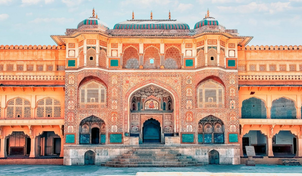 Jaipur heritage palace showcasing royal architecture in Rajasthan