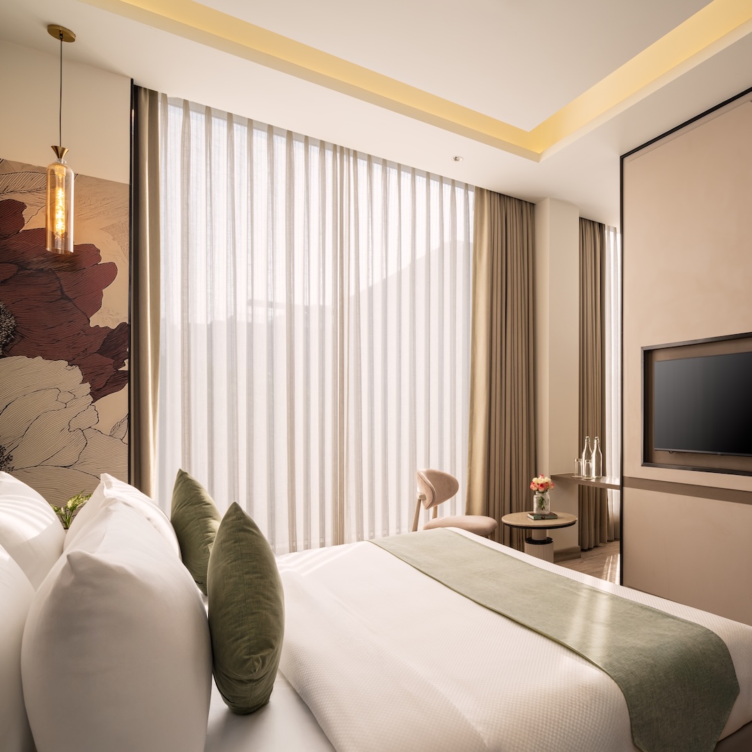 Foxtrail, Sector 60 AM Hotel Kollection